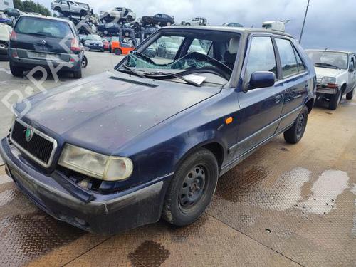 Brugte SKODA FELICIA II (6U1) 1.3 (68 hp) 3218003