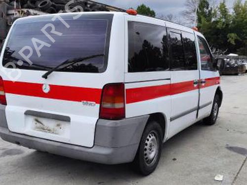 Right front indicator MERCEDES-BENZ VITO Bus (W638) 112 CDI 2.2 (638.194) | BP16247134C33 
