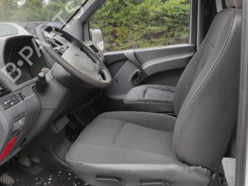 Right front indicator MERCEDES-BENZ VITO Bus (W638) 112 CDI 2.2 (638.194) | BP16247134C33 