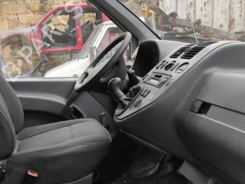 Right front indicator MERCEDES-BENZ VITO Bus (W638) 112 CDI 2.2 (638.194) | BP16247134C33 