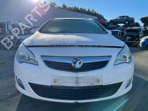 Used Parts OPEL ASTRA J Sports Tourer (P10) 1.7 CDTI (35) (131 hp) 3212088