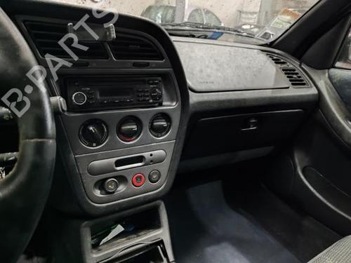 Interior roof light PEUGEOT 306 Hatchback (7A, 7C, N3, N5) 2.0 HDI 90 | BP31667744I8