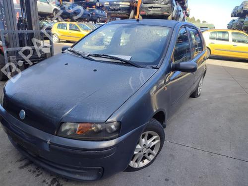 Brugte FIAT PUNTO (188_) 1.2 60 (188.030, .050, .130, .150, .230, .250) (60 hp) 3230702