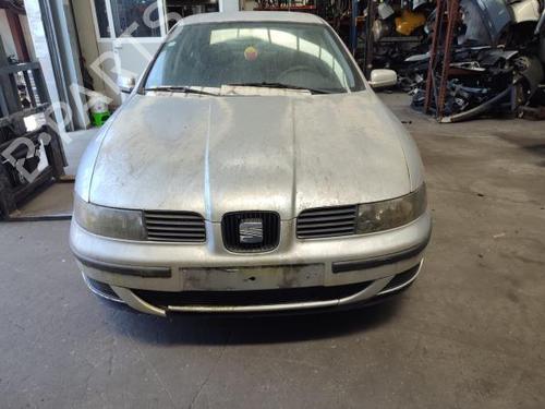 Brugte SEAT LEON (1M1) 1.4 16V (75 hp) 3229787