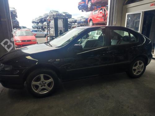 Brukte deler til SEAT LEON (1M1) 1.4 16V (75 hp) 3229800