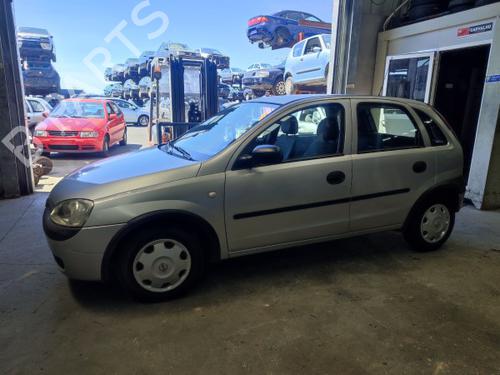 Pièces Détachées Usagées OPEL CORSA C (X01) 1.0 (F08, F68) (58 hp) 3230958