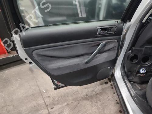 Pulsante luci di emergenza VW PASSAT B5.5 (3B3) 1.9 TDI | BP22132486I22 