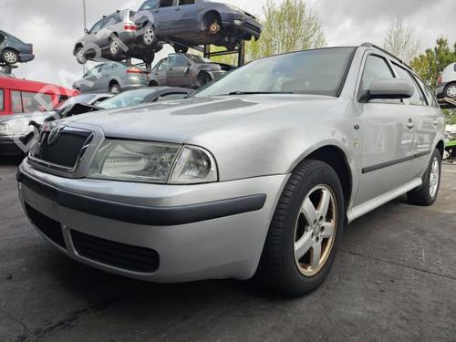 Comutador luzes SKODA OCTAVIA I Combi (1U5) 1.4 16V | BP21168398I24 