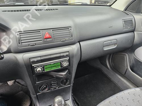 Comutador luzes SKODA OCTAVIA I Combi (1U5) 1.4 16V | BP21168398I24 