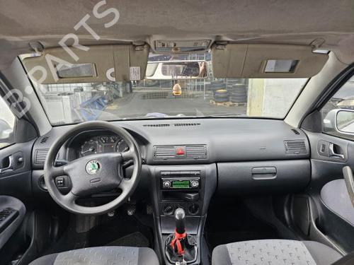Comutador luzes SKODA OCTAVIA I Combi (1U5) 1.4 16V | BP21168398I24 