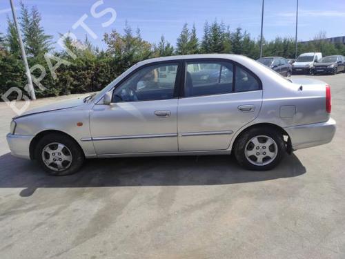 Front wiper motor HYUNDAI ACCENT II (LC) 1.3 | BP18016725M29 