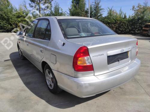 Front wiper motor HYUNDAI ACCENT II (LC) 1.3 | BP18016725M29 