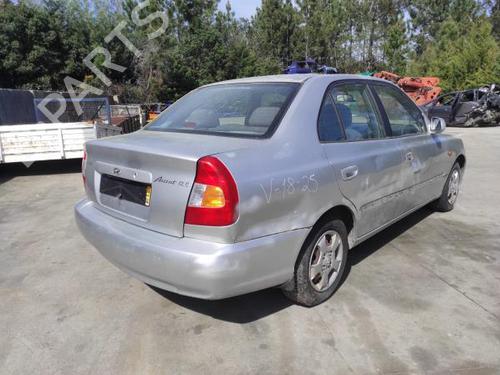 Front wiper motor HYUNDAI ACCENT II (LC) 1.3 | BP18016725M29 