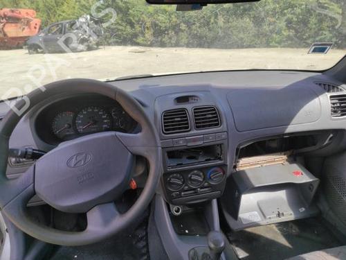 Front wiper motor HYUNDAI ACCENT II (LC) 1.3 | BP18016725M29 