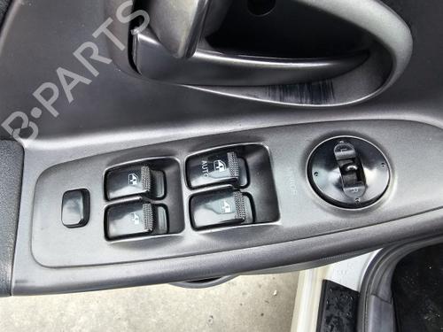 Venstre bak invendig håndtak HYUNDAI ELANTRA III Saloon (XD) 2.0 CRDi | BP30637692I15