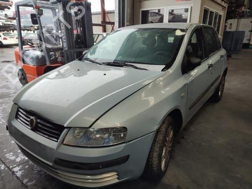 Brugte FIAT STILO (192_) 1.9 JTD (192_XE1A) (115 hp) 3223150