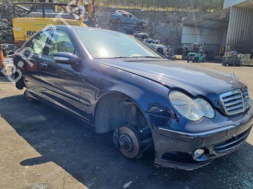Used Parts MERCEDES-BENZ C-CLASS (W203) C 180 Kompressor (203.046) (143 hp) 3215245