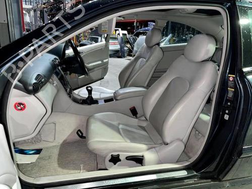 Fensterheberschalter rechts vorne MERCEDES-BENZ C-CLASS Coupe (CL203) C 220 CDI (203.708) | BP7046883I26 