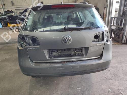 Feu de brouillard avant droit VW PASSAT B5.5 Variant (3B6) 2.0 TDI | BP24144035C31 