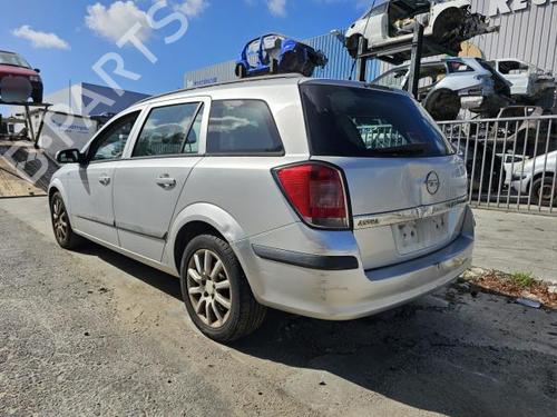 Engine control unit (ECU) OPEL ASTRA H Estate (A04) 1.7 CDTI (L35) | BP31860890M57