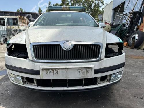 Used Parts SKODA OCTAVIA II Combi (1Z5) 1.9 TDI (105 hp) 3223535