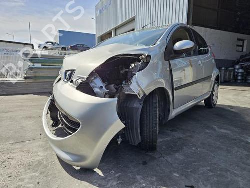 Used Parts PEUGEOT 107 (PM_, PN_) 1.0 (68 hp) 3218571