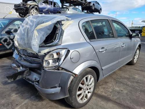 Venstre foran utvendig håndtak OPEL ASTRA H (A04) 1.3 CDTI (L48) | BP15803642C128 