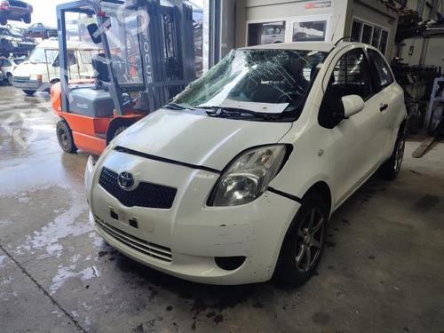 Brugte TOYOTA YARIS (_P9_) 1.4 D-4D (NLP90_, NLP90R) (90 hp) 3218731