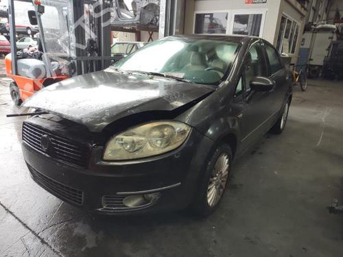 Brugte FIAT LINEA (323_, 110_) 1.3 D Multijet (323AXB11, 323AXB1A) (90 hp) 3220248