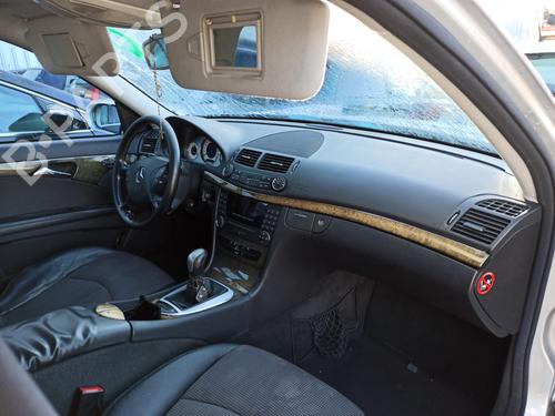 Høyre foran utvendig håndtak MERCEDES-BENZ E-CLASS (W211) E 220 CDI (211.006) | BP14036785C129 