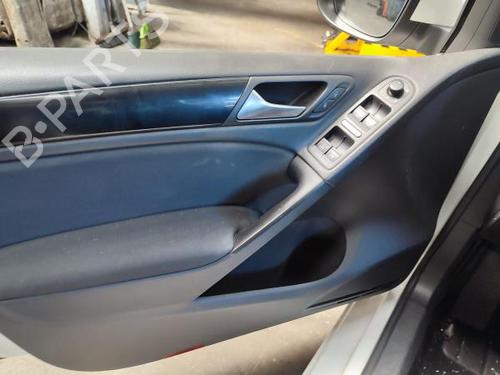 Air vent VW GOLF VI (5K1) 1.6 TDI | BP15663674I21 