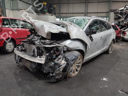 Pièces Détachées Usagées RENAULT MEGANE III Grandtour (KZ0/1) 1.5 dCi (KZ09, KZ0D, KZ1G, KZ29, KZ14, KZ1W, KZ10, KZ1F,... (110 hp) 3220698
