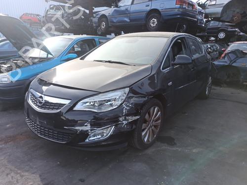 Pièces Détachées Usagées OPEL ASTRA J (P10) 1.4 Turbo (68) (140 hp) 3214555