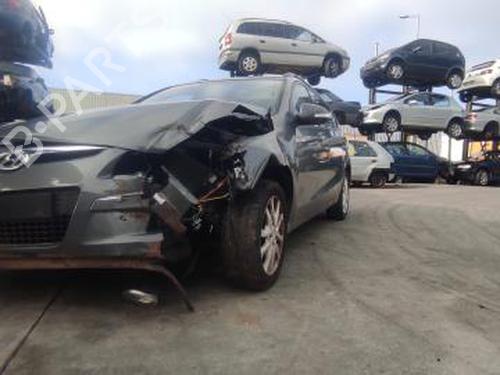 Used Parts HYUNDAI i30 Estate (FD) 1.4 (109 hp) 3217877