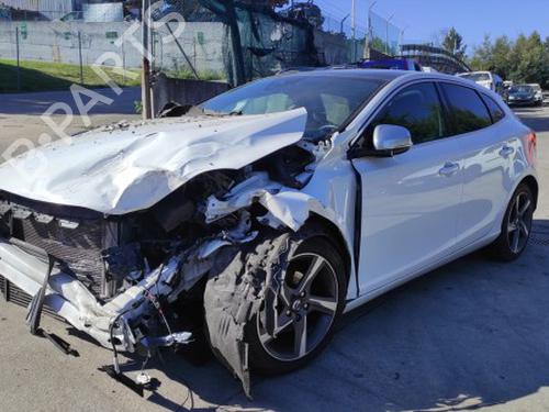 Brugte VOLVO V40 Hatchback (525) D2 (114 hp) 3220659