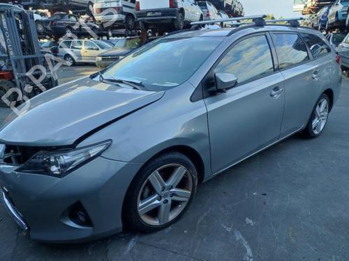 Used Parts TOYOTA AURIS Estate (_E18_) 1.4 D-4D (NDE180_) (90 hp) 3220128