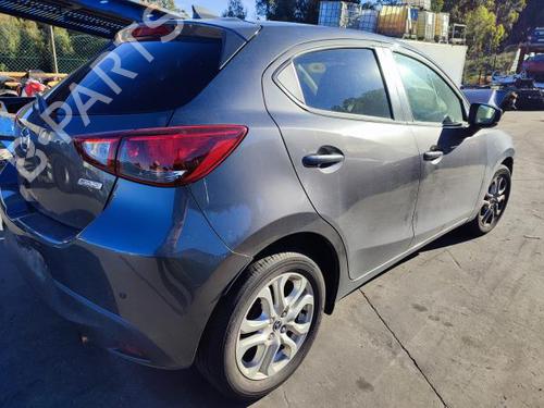Vindusheismekanisme høyre foran MAZDA 2 Hatchback (DL, DJ) 1.5 SKYACTIV-G | BP19477810C23 