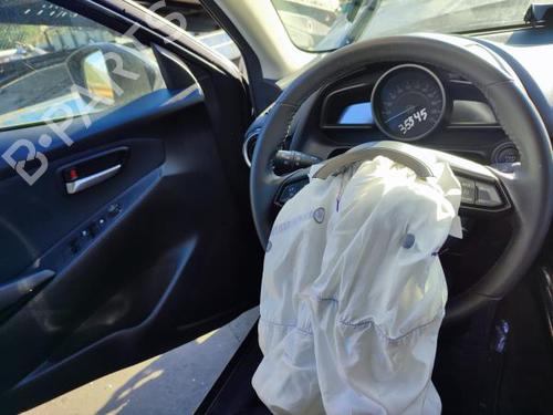 Vindusheismekanisme høyre foran MAZDA 2 Hatchback (DL, DJ) 1.5 SKYACTIV-G | BP19477810C23 
