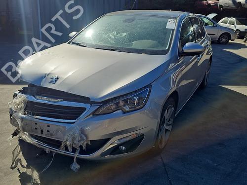 Gebruikte PEUGEOT 308 II (LB_, LP_, LW_, LH_, L3_) 1.2 THP 130 (131 hp) 3231100 Onderdelen