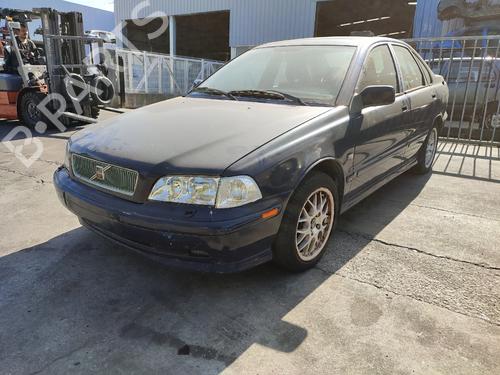 Right headlight VOLVO S40 I (644) 2.0 T4 | BP32214171C29