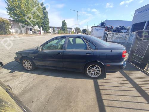 Right headlight VOLVO S40 I (644) 2.0 T4 | BP32214171C29