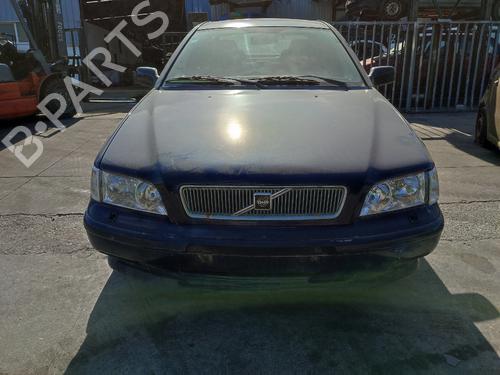 Right headlight VOLVO S40 I (644) 2.0 T4 | BP32214171C29