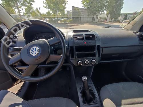 Left front window motor VW POLO IV (9N_, 9A_) 1.2 12V | BP32502795E21