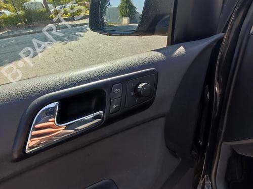 Left front window motor VW POLO IV (9N_, 9A_) 1.2 12V | BP32502795E21