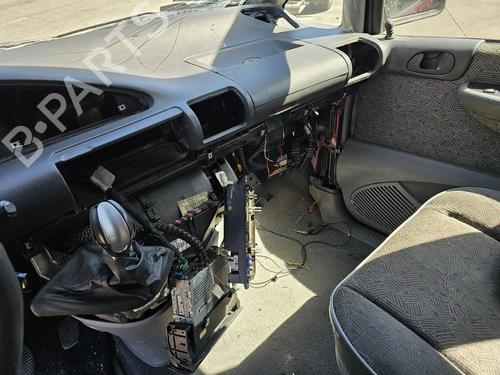 Front right interior door handle CITROËN EVASION MPV (22, U6) 2.1 TD | BP32338850I14