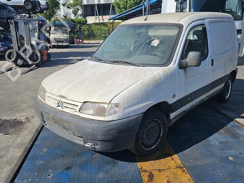 Used Parts CITROËN BERLINGO / BERLINGO FIRST MPV (MF_, GJK_, GFK_) 1.9 D 4WD (MFWJZ) (69 hp) 3231311