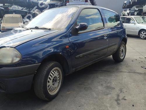 Brugte RENAULT CLIO II (BB_, CB_) 1.0 Campus Flex (CB32, CB3B, CB3V, CB3W, BB32, BB3B,... (80 hp) 4011895