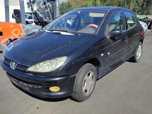 Fuse box PEUGEOT 206 Hatchback (2A/C) 1.4 HDi eco 70 | BP32220654E1