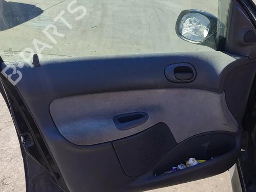 Fuse box PEUGEOT 206 Hatchback (2A/C) 1.4 HDi eco 70 | BP32220654E1