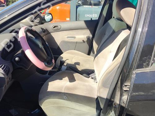 Fuse box PEUGEOT 206 Hatchback (2A/C) 1.4 HDi eco 70 | BP32220654E1